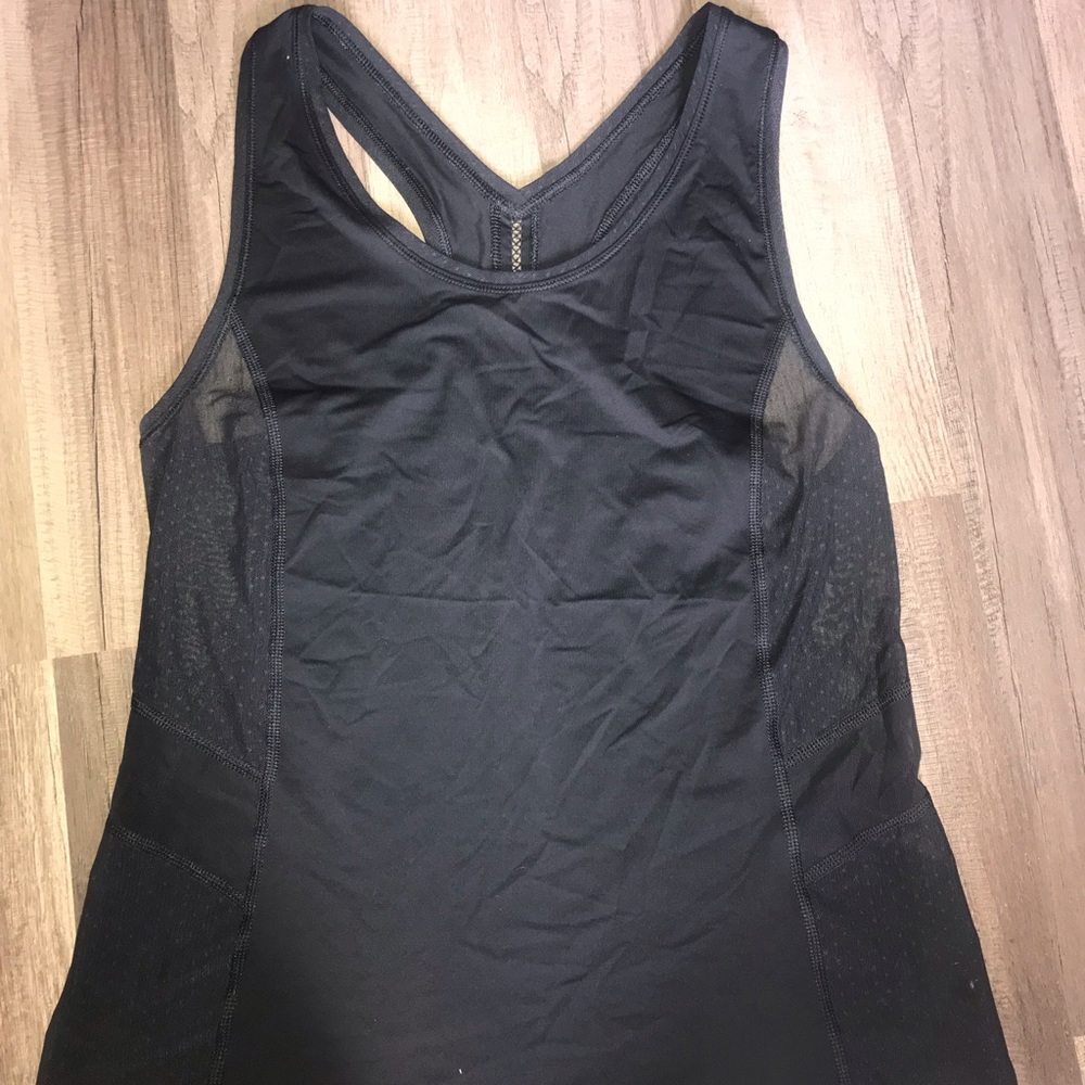 Lululemon tank top